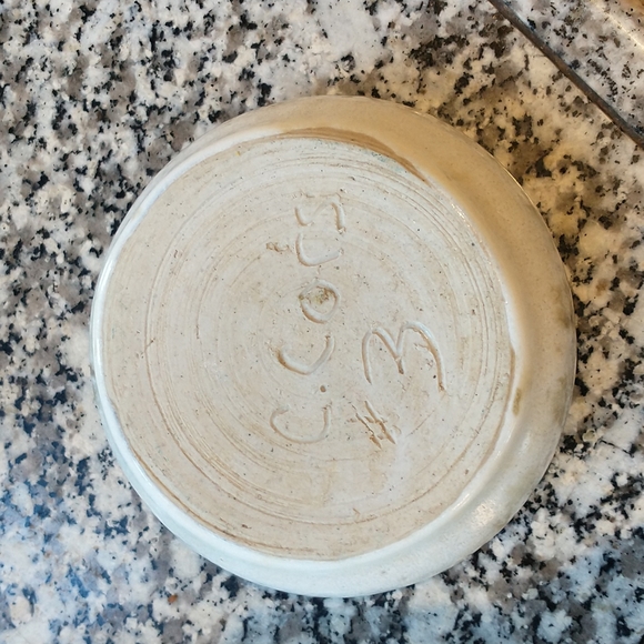 Ceramic Bowl - Picture 3 of 4